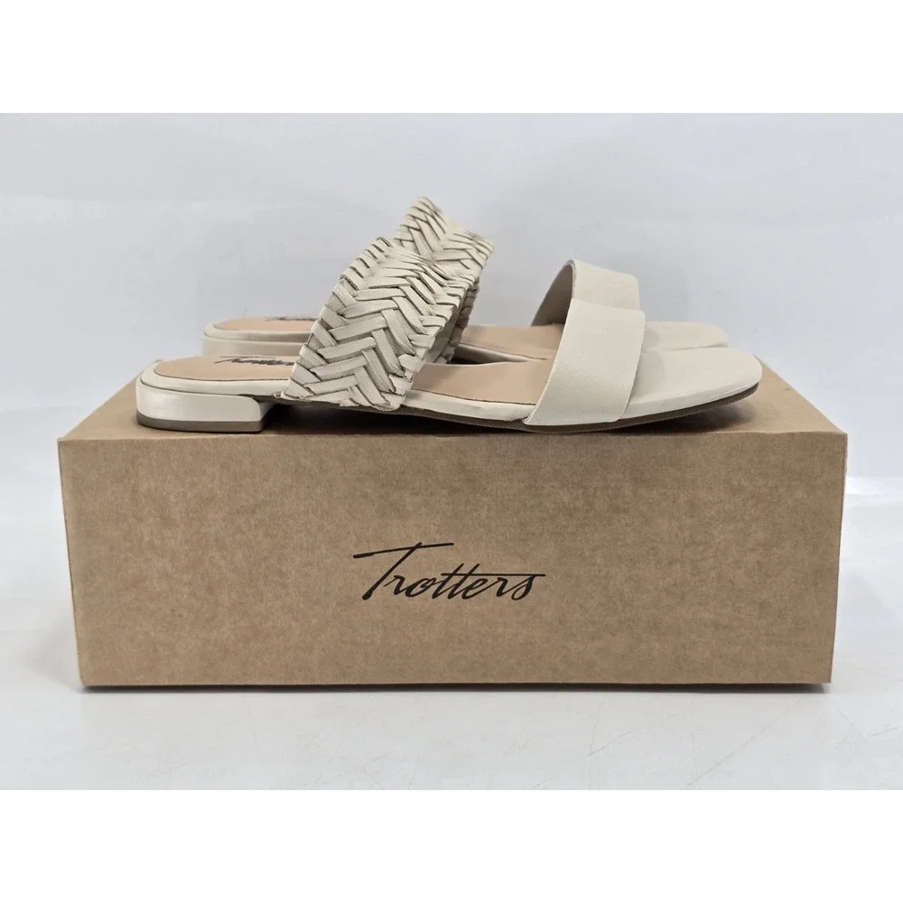 NIB Trotters Women's Nalane Sandals - Color Ivory - Size 8 Wide - Picture 4 of 13